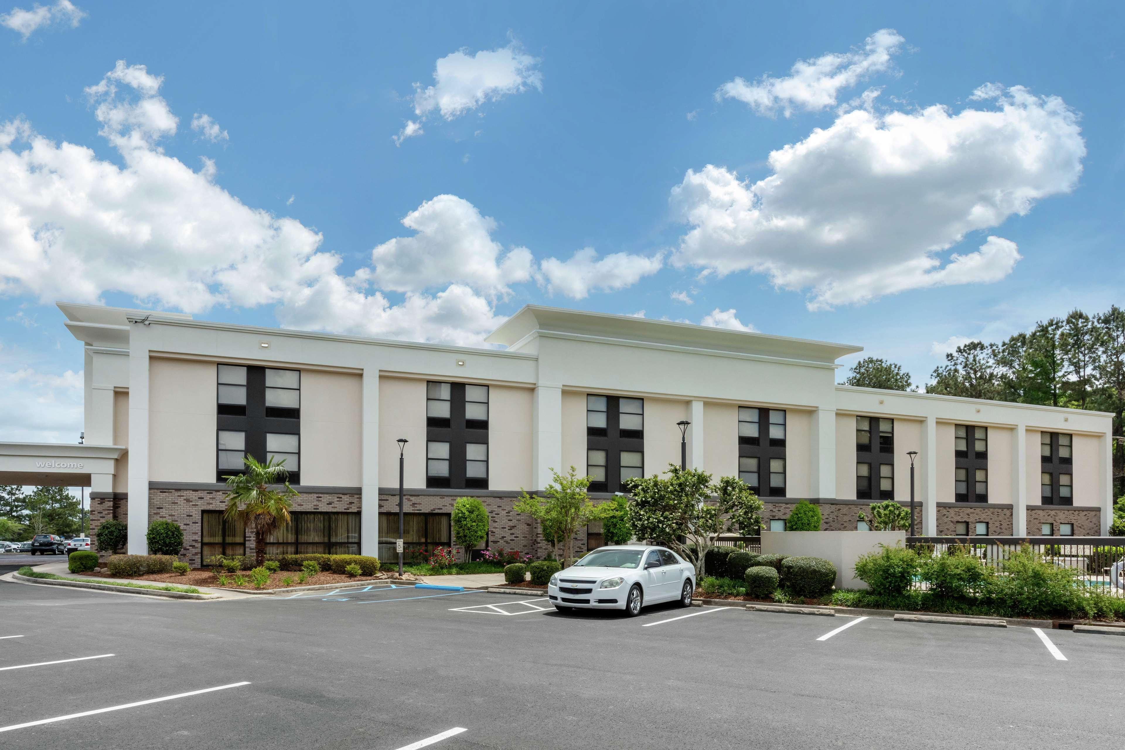Hampton Inn Brookhaven Exteriör bild
