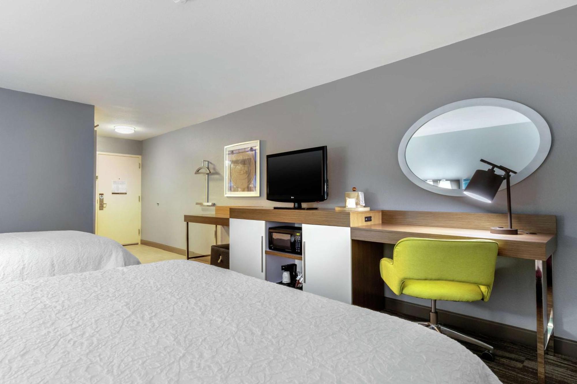 Hampton Inn Brookhaven Exteriör bild